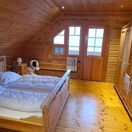 Berglodge Für 10 Personen Mit Sauna Und Yacuzzi Ferienhaus *