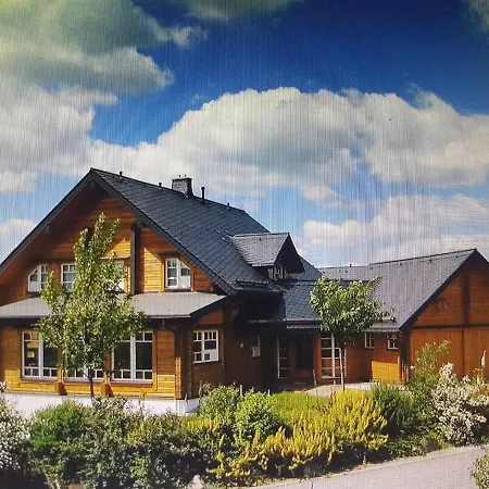 Ferienhaus Berglodge Für 10 Personen Mit Sauna Und Yacuzzi Sehmatal
