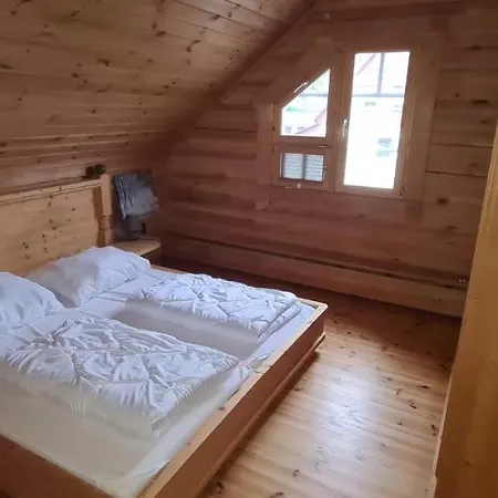 Σπίτι διακοπών Berglodge Fuer 10 Personen Mit Sauna Und Yacuzzi