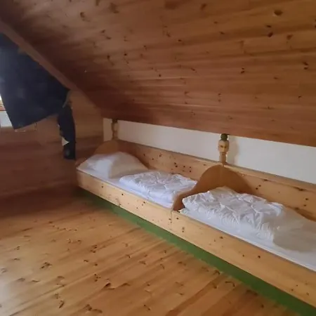 Berglodge Fuer 10 Personen Mit Sauna Und Yacuzzi