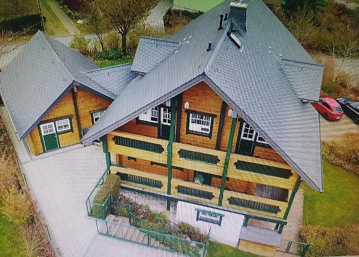 Berglodge Fuer 10 Personen Mit Sauna Und Yacuzzi