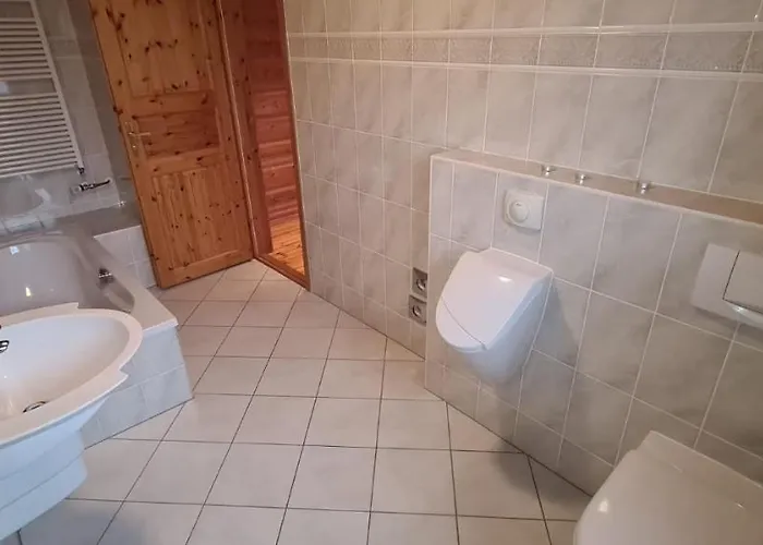 Berglodge Fuer 10 Personen Mit Sauna Und Yacuzzi Sehmatal