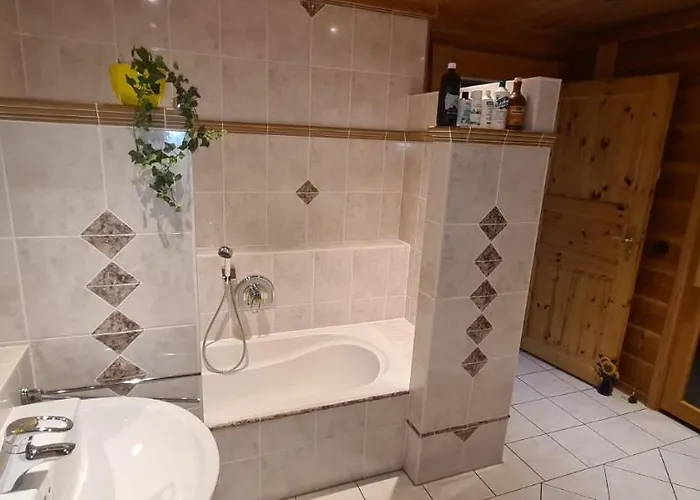 Berglodge Fuer 10 Personen Mit Sauna Und Yacuzzi